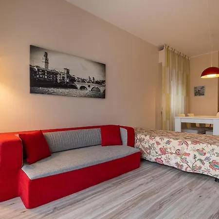 View With Aircon - 5 Minutes From The Beach! * ブレンゾーネ