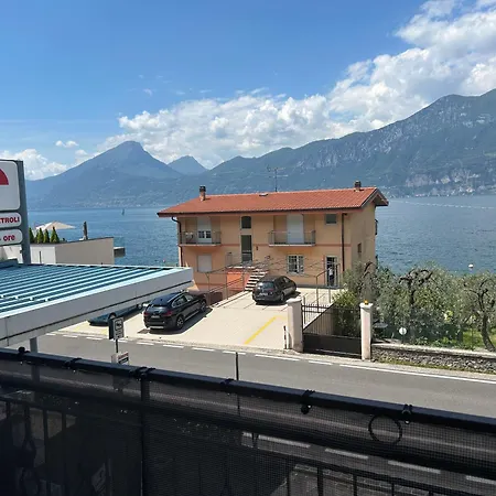アパート View With Aircon - 5 Minutes From The Beach! *
