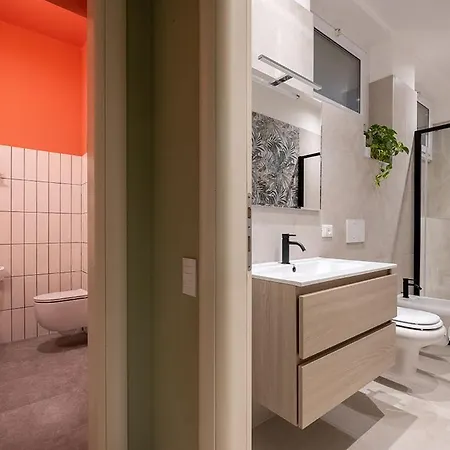 View With Aircon - 5 Minutes From The Beach! *