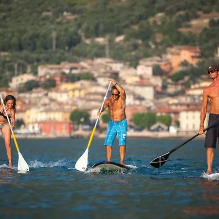 Апартаменты View With Aircon - 5 Minutes From The Beach!
