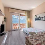 View With Aircon - 5 Minutes From The Beach! דירה *