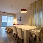 View With Aircon - 5 Minutes From The Beach! * ברנצונה סול גארדה