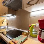 דירה View With Aircon - 5 Minutes From The Beach! ברנצונה סול גארדה