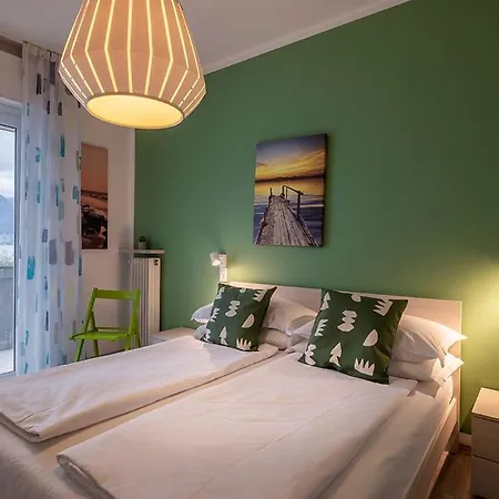 公寓 View With Aircon - 5 Minutes From The Beach! 布雷佐内加尔达