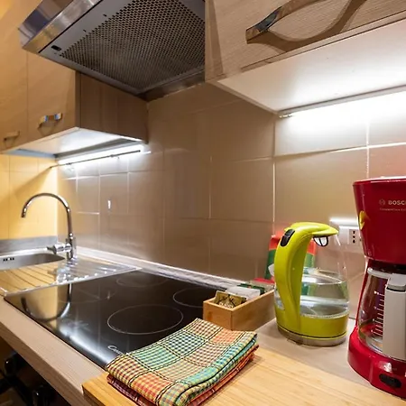 公寓 View With Aircon - 5 Minutes From The Beach! 布雷佐内加尔达