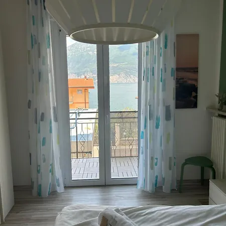 公寓 View With Aircon - 5 Minutes From The Beach! 布雷佐内加尔达